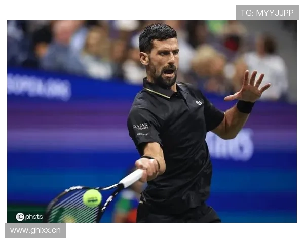 弗里茨三盘直落轻松晋级网球男单第三轮 展现强劲实力