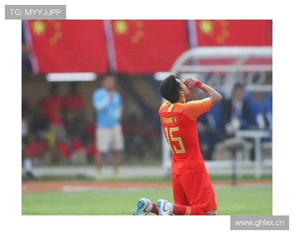 小川航基期待在与巴西队的较量中把握有限机会实现进球梦想